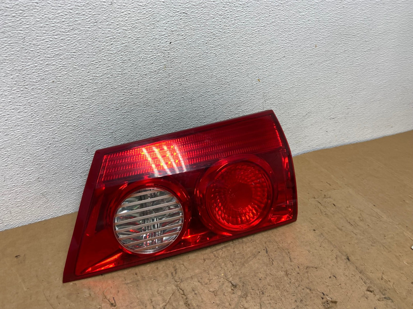 2006 to 2010 Toyota Sienna Right Passenger Rh Inner Tail Light AD0672 LK2
