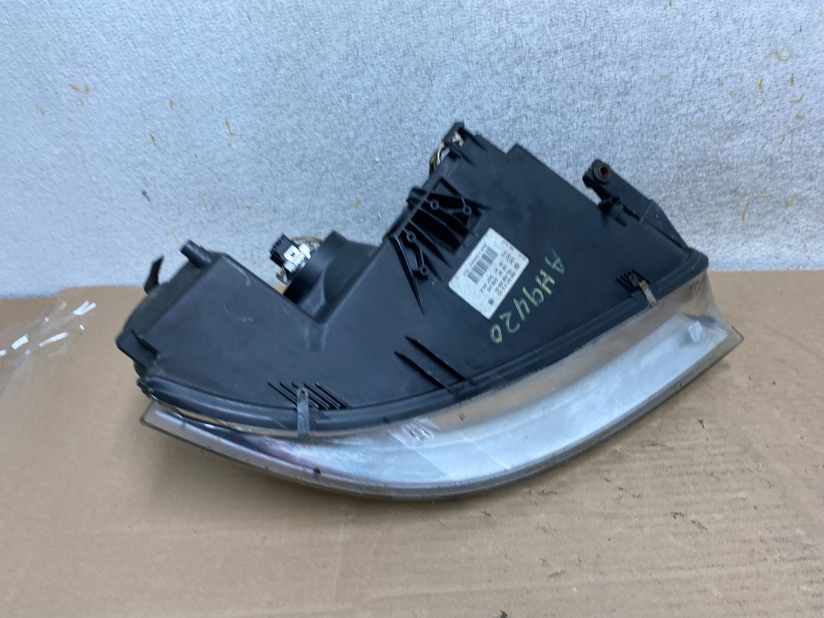 2001-2005 Volkswagen Passat Left Driver LH Halogen Headlight AH9420 DW7
