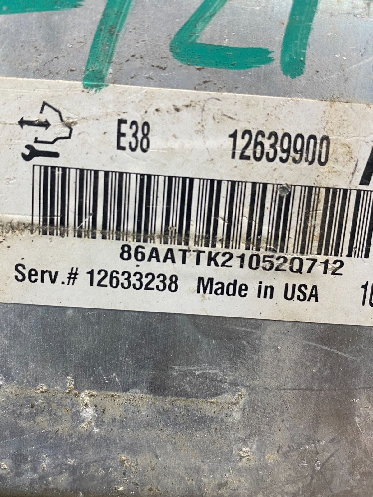 2010 to 2013 Chevrolet Silverado Yukon Engine Control Module ECM ECU AD7413 DG2