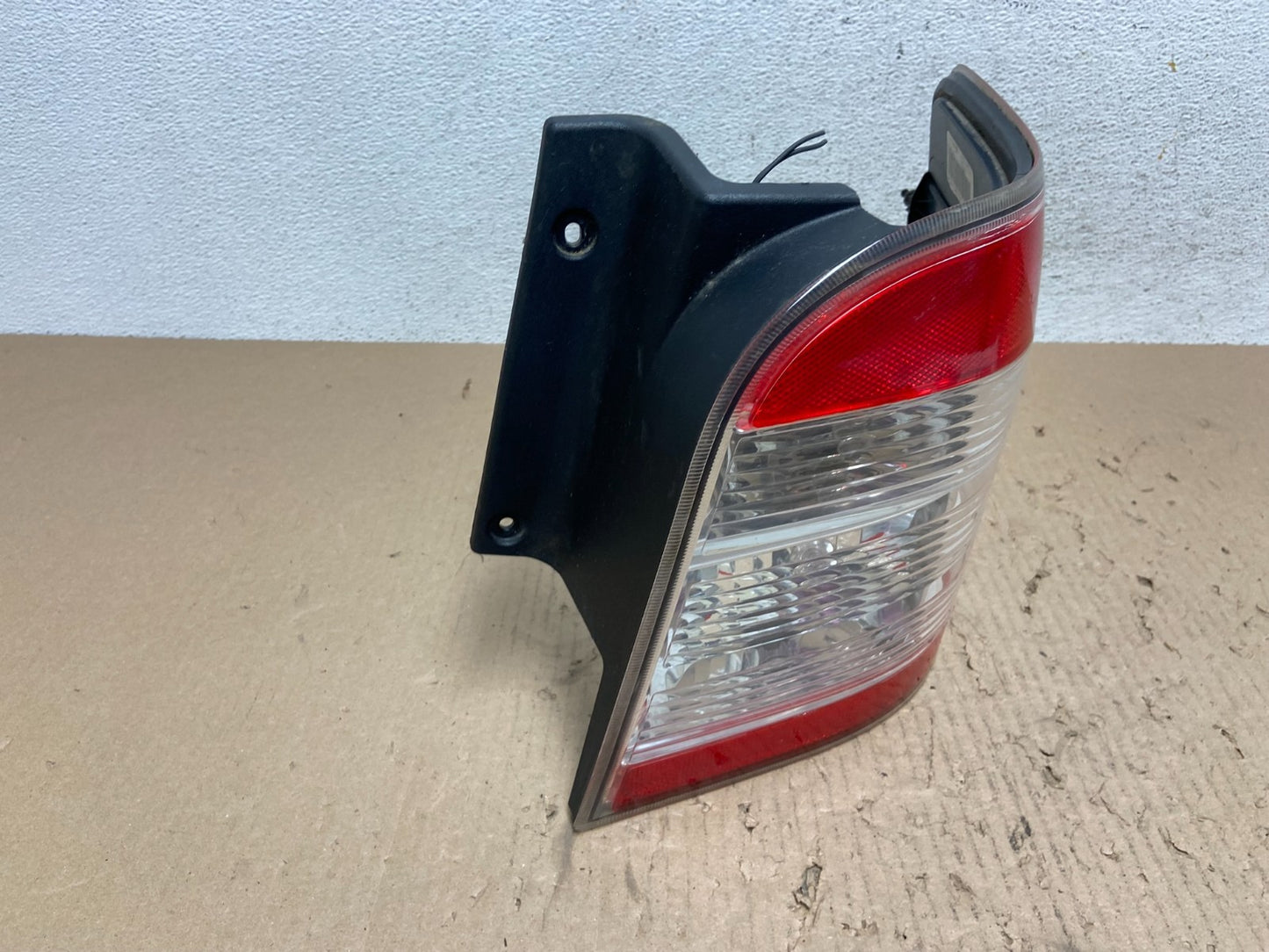 2008-2009 Ford Taurus X Right Passenger RH Side Tail Light AE8853 DW2