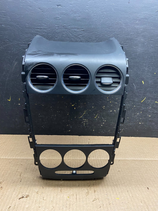 2010 2011 2012 Mazda CX-7 Center Dash Radio Bezel Trim v1393 DG0