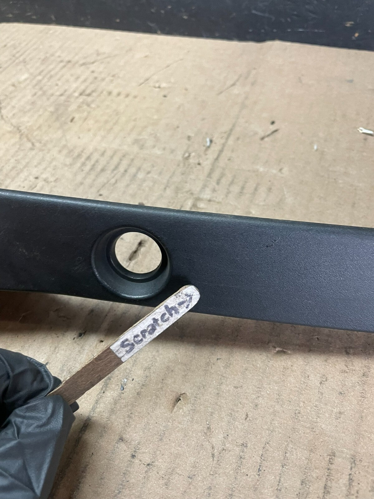 2016  2019 Ford Explorer Interceptor Rear Tailgate Molding With Camera M6139 DG5