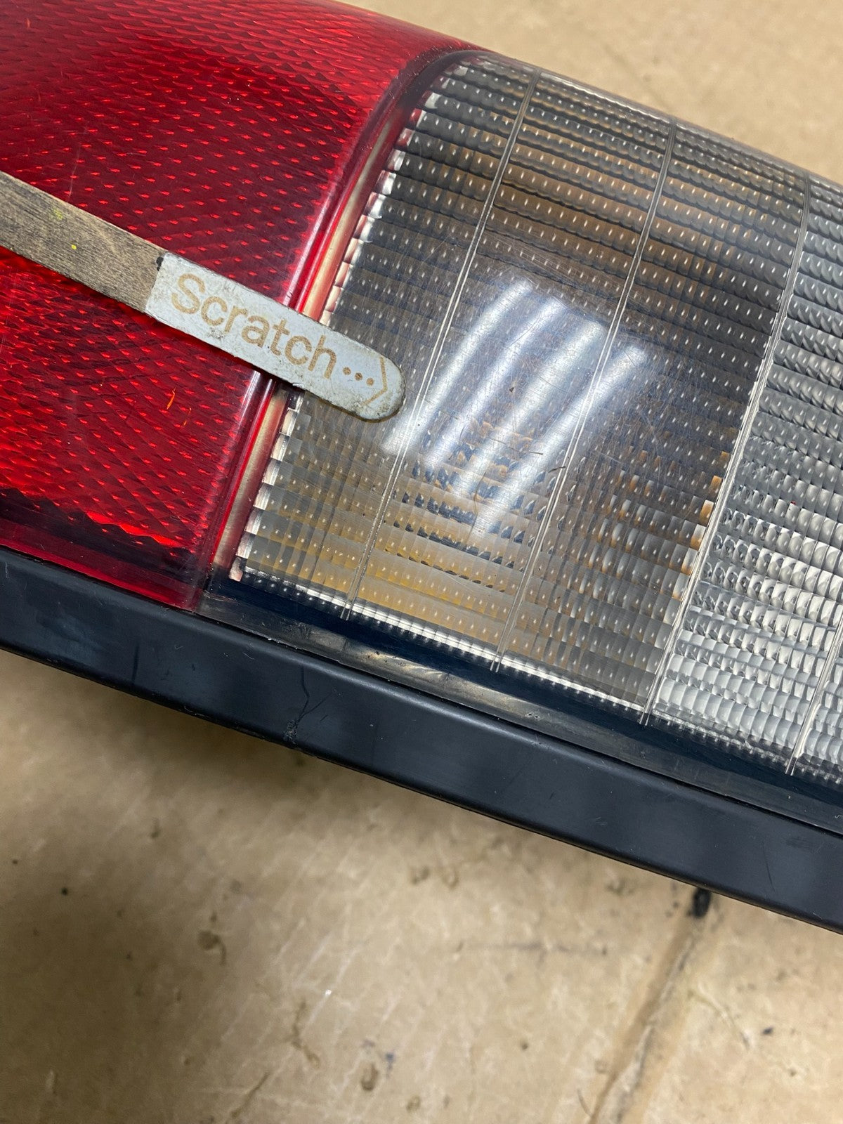 1998 1999 2000 Nissan Frontier Right Passenger RH Side Tail light V1269 DW3