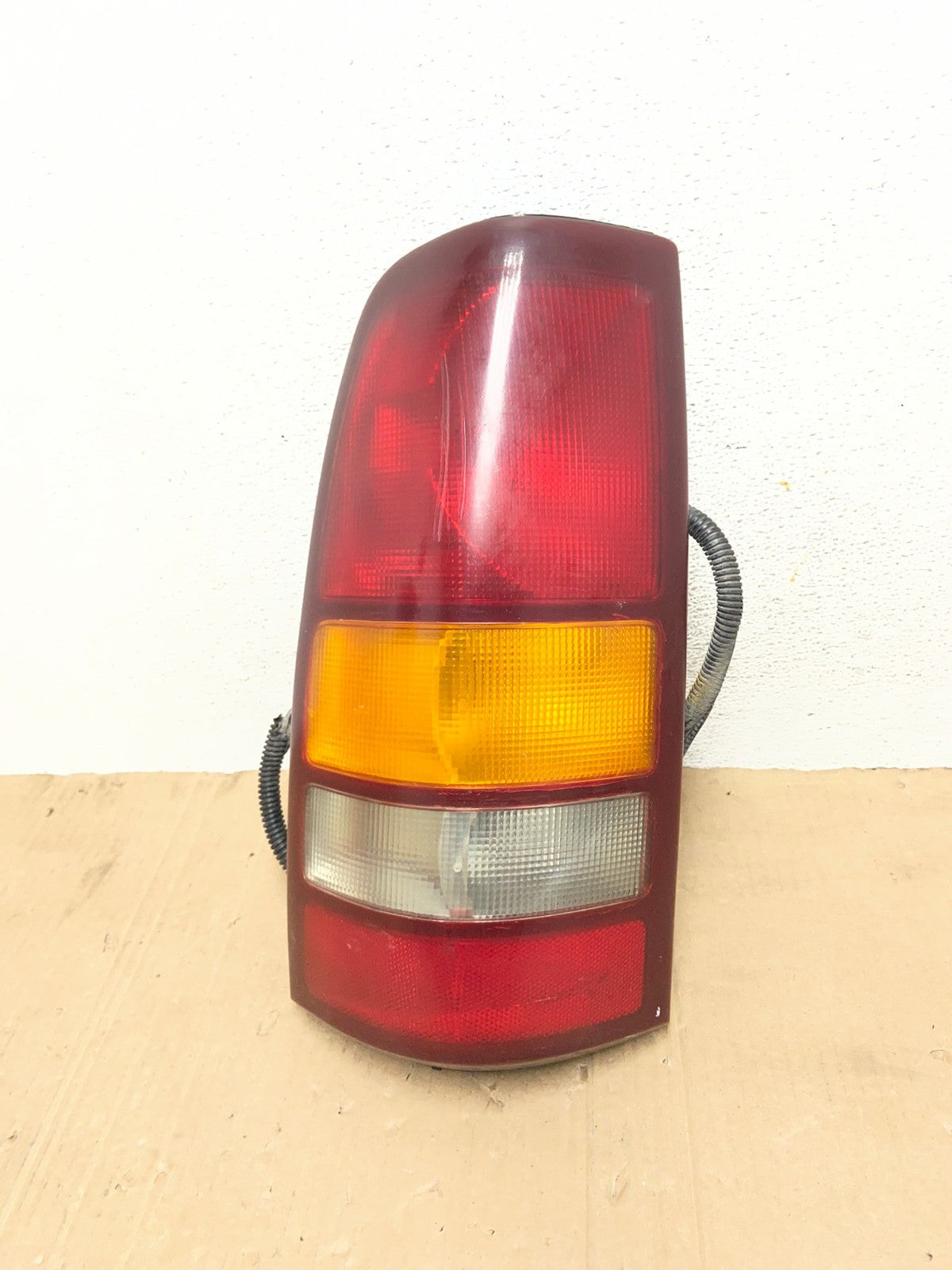 1999-2002 Chevrolet Silverado 1500 Left Driver Lh Side Tail light AE9152 LK0