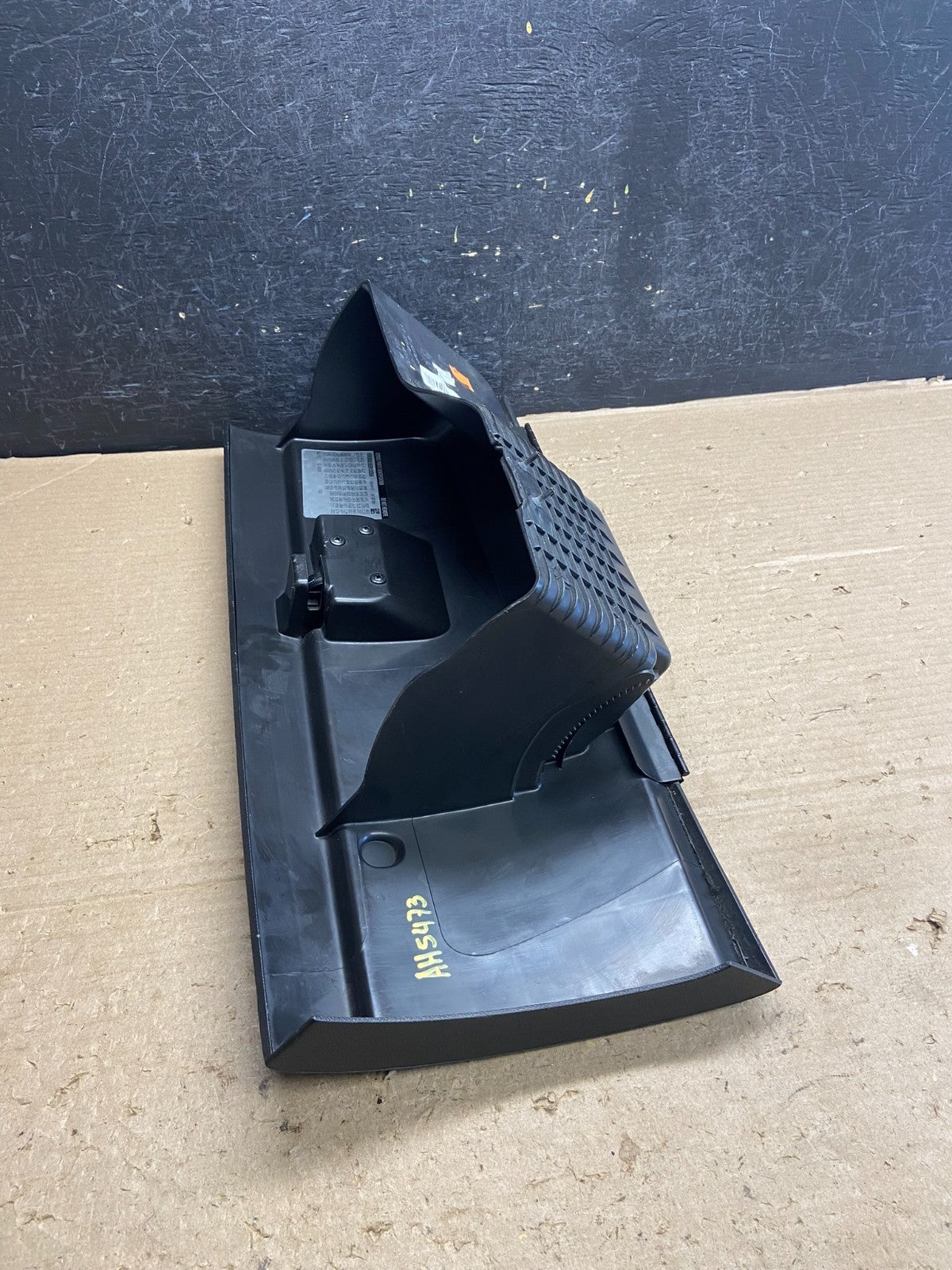 2007-2013 Chevrolet Silverado Right Passenger Side Glove Box ah5473 DG2