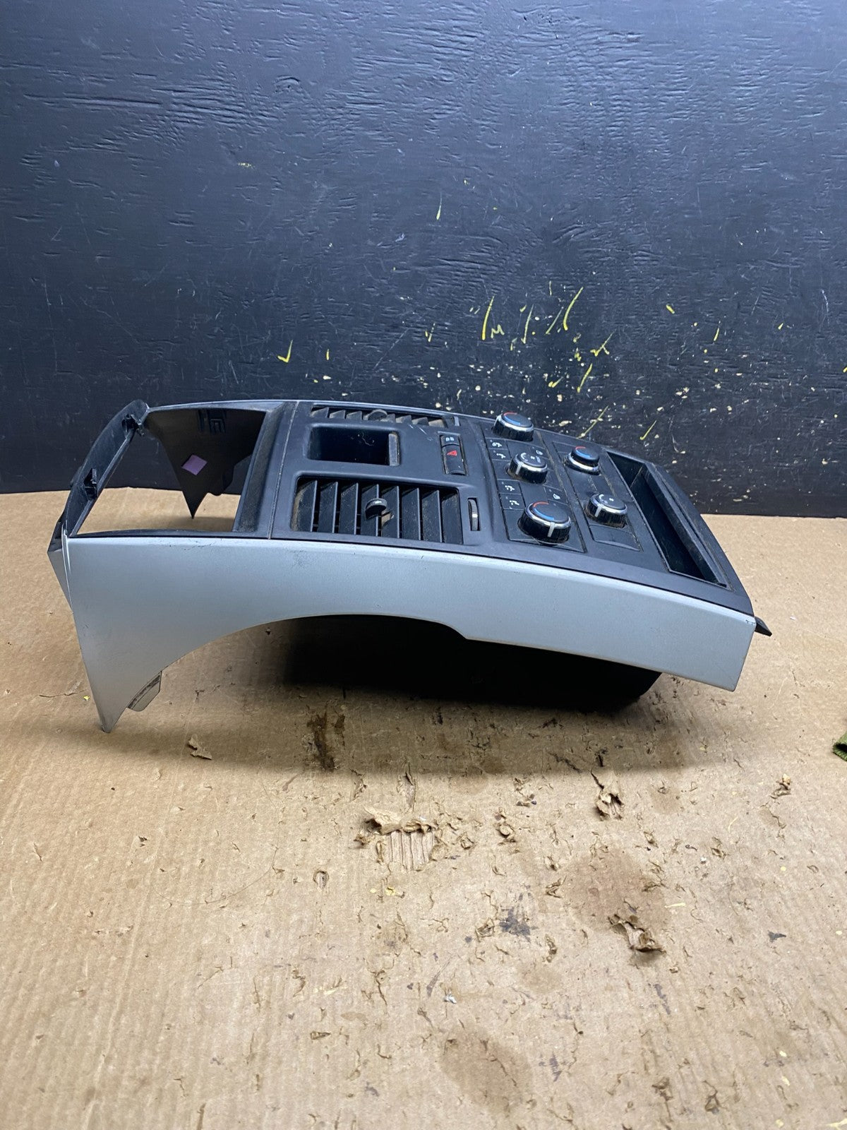 2008-2010 Dodge Grand Caravan  A/C Climate Control Unit Bezel Trim Oem z7431 DG4