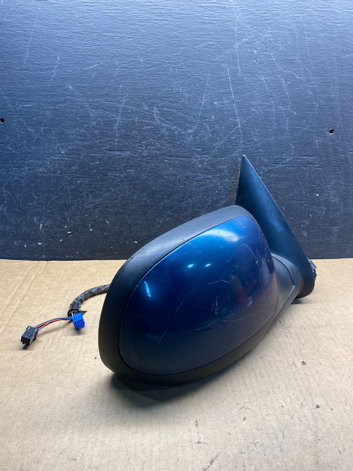 2003-2006 Chevrolet Tahoe Suburban Right Passenger Turn Door Mirror AH7053 DW1