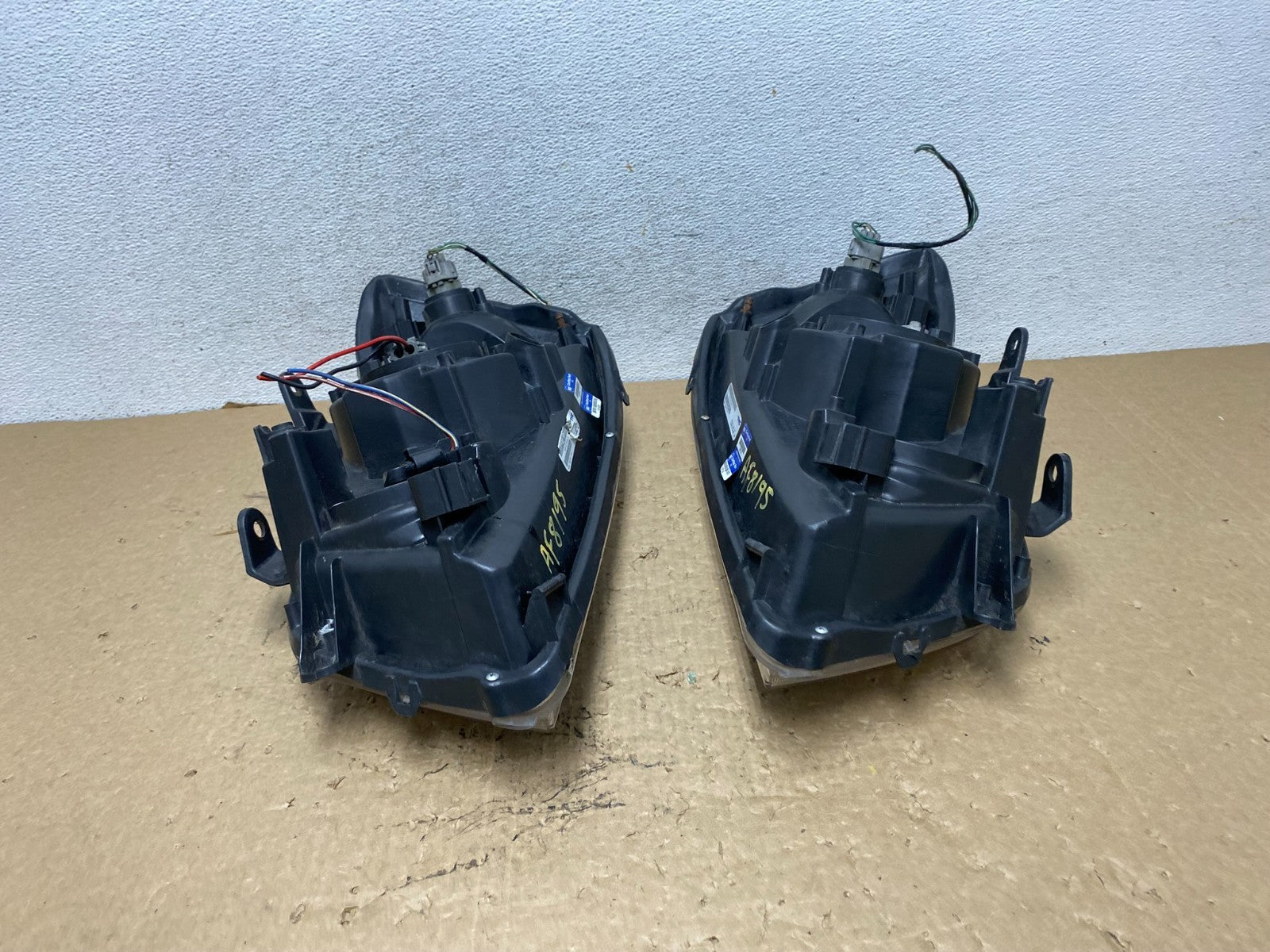 2001 2002 2003 Toyota Highlander Headlights Left+Right Side AF8195 DW8