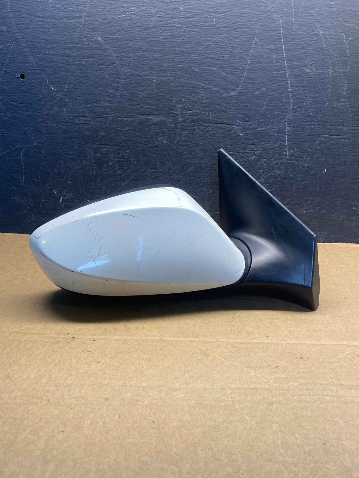 2012 to 2017 Hyundai Accent Right Passenger Side View Door Mirror AF7589 DG0