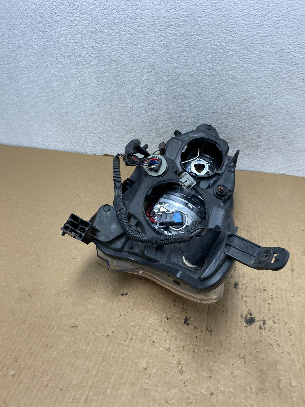 2013 - 2015 Nissan Sentra W/LED Halogen Right Passenger Headlight AG2443 DW7