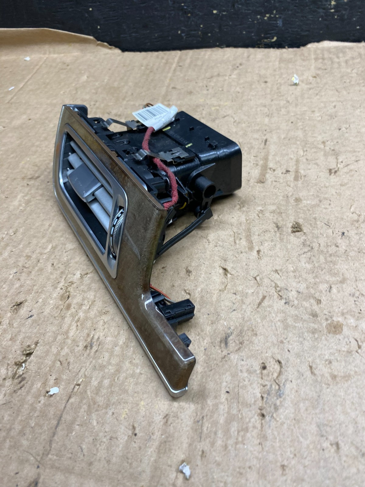 2010-2013 Mercedes E-Class E350 W212 Dashboard Left Driver Air Vent Z1760 DG2