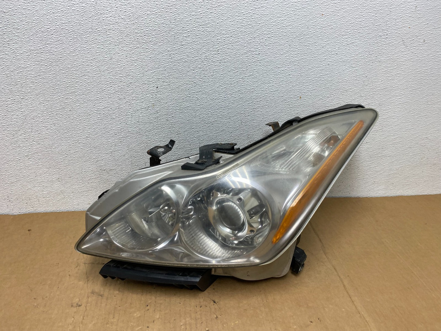 2008 to 2010 Infiniti G37 Coupe Left Driver LH Xenon HID Headlight AC8484 DW0