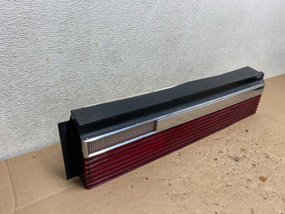 1982 to 1983 Chrysler LeBaron Right Passenger RH Tail Light i4508 DG1 Oem2