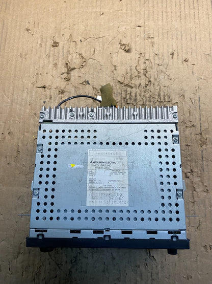 2004 2008 Mitsubishi Galant AM/FM/CD Radio Head Unit Receiver W3993 DG4