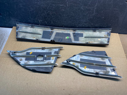 2013 to 2016 Ford Escape Front Lower Fog Light Cover Grill Grille AF6849 DG1