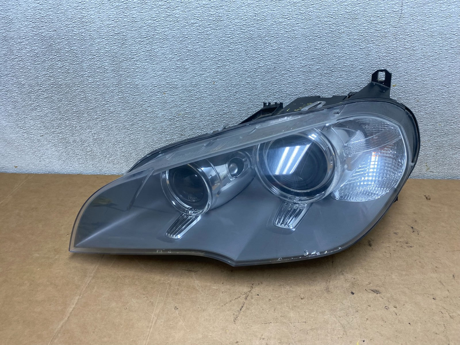 2011 to 2013 BMW X5 Left Driver LH Side Headlight Xenon HID OEM X5144 DW0