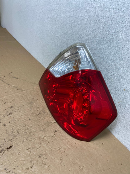 2006 2007 Infiniti M35 M35X M45 Right Passenger Side Tail Light AG1342 LK1
