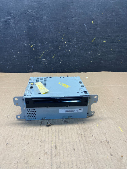 2016 to 2017 Ford Explorer Audio Equipment Radio Receiver AM FM CD t1984 DG0