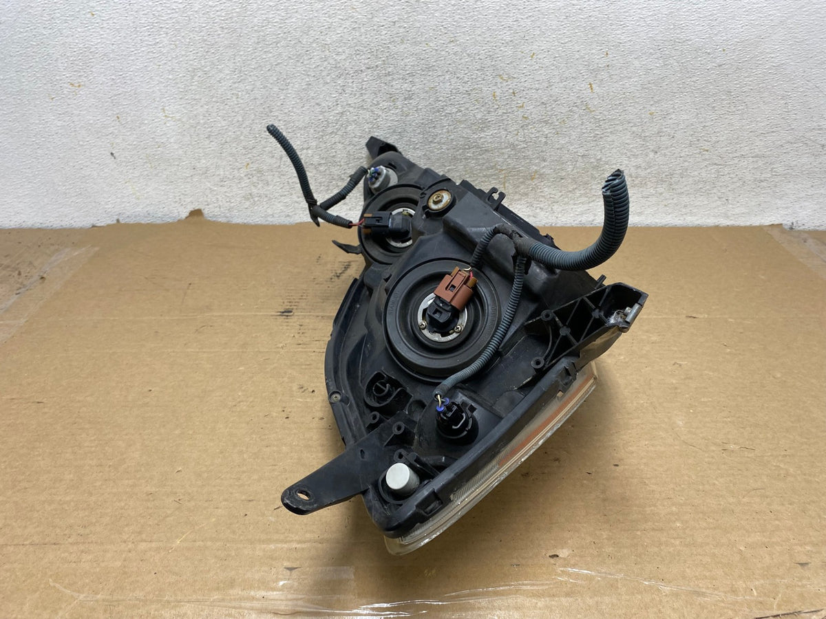 2006 to 2010 Toyota Sienna Left Driver Lh Side Headlight Halogen AH8066 LK7