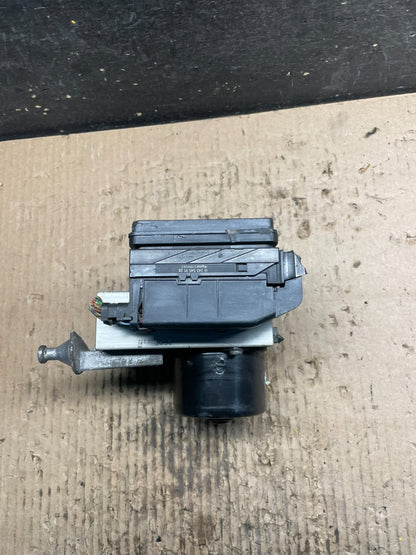 2007 to 2014 Mercedes C-Class ABS Anti Lock Brake Pump Module U9163 DG1