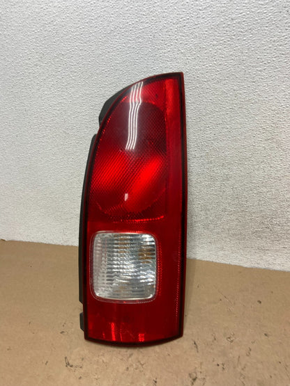 2001 to 2002 Nissan Quest Right Passenger Rh Side Tail Light AG43970