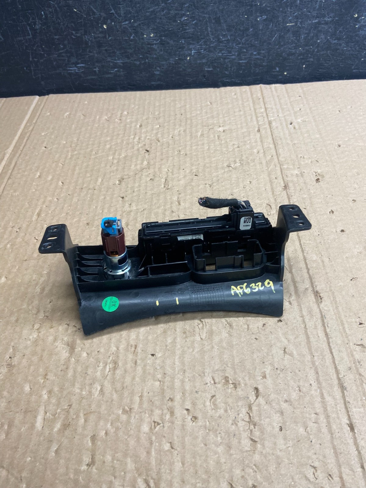 2013 2014 2015 Chevy Malibu Hazard Flasher Lock Traction Switch Panel af6329 DG4