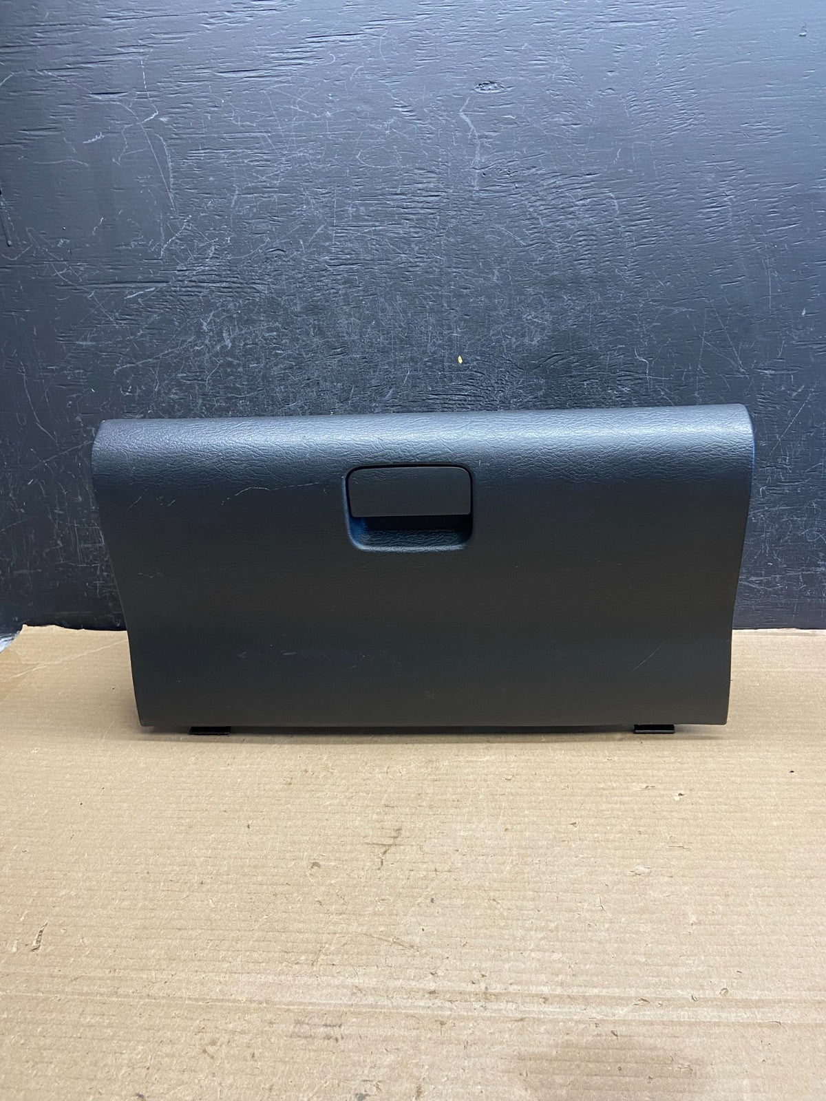 2002-2005 Dodge Ram 1500 Front Right Passenger RH Storage Glove Box AH3544 DG0