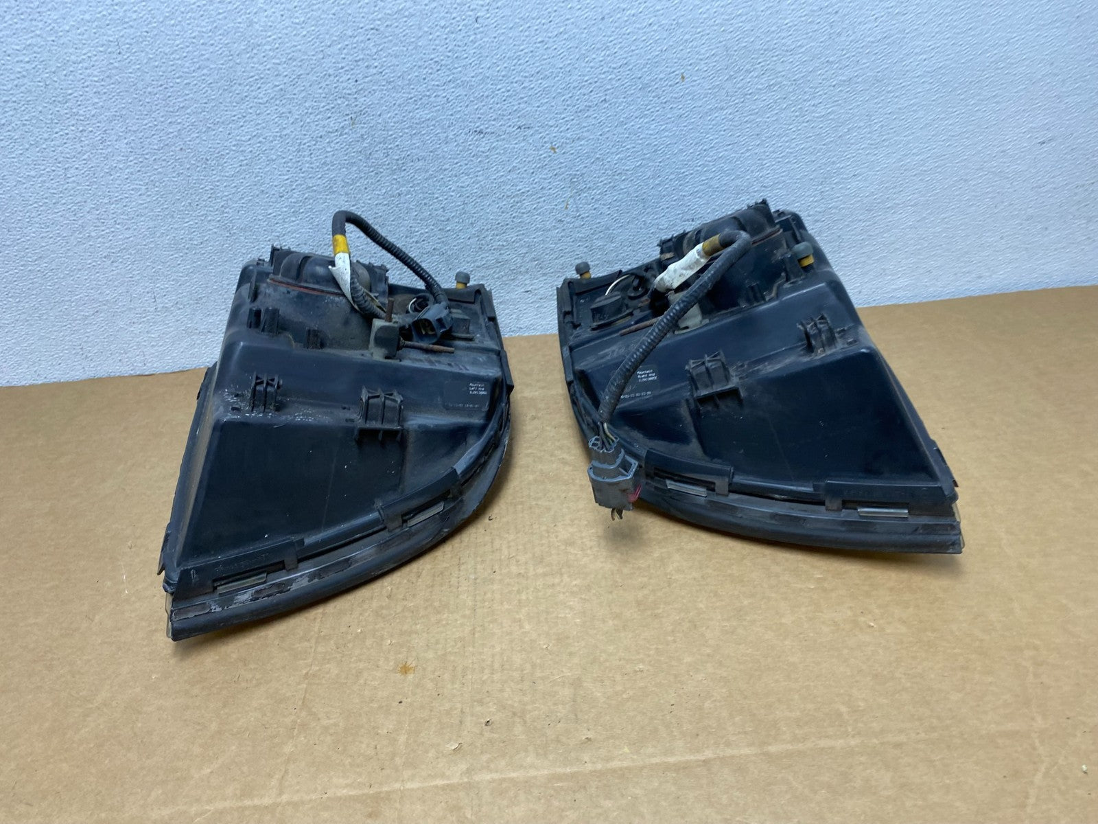 2002-2005 Mercury Mountaineer Left+Right Side Halogen Headlights AD4501 DW9
