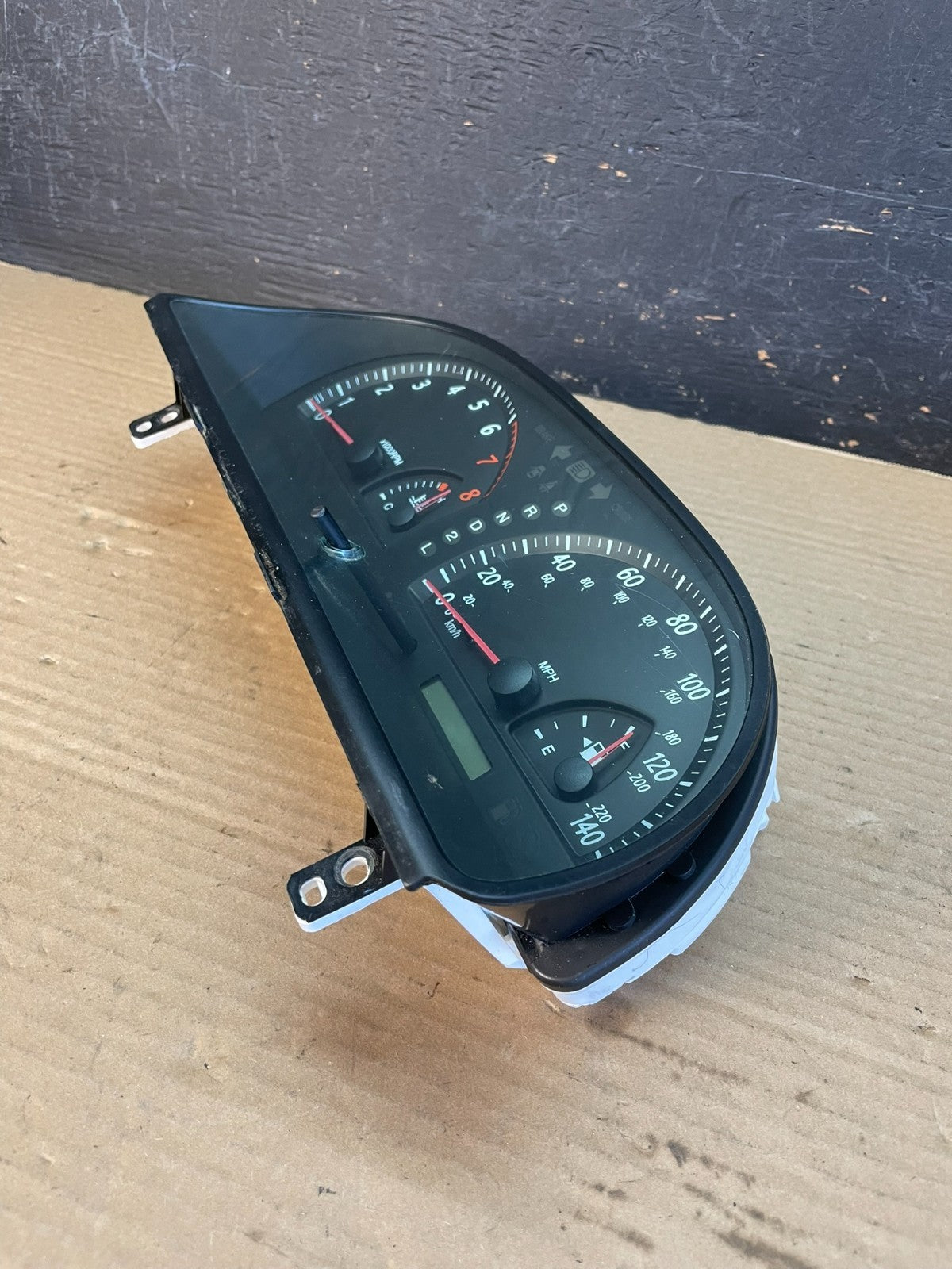 2002 2003 2004 Toyota Camry Speedometer Instrument Cluster AF3453 DW2