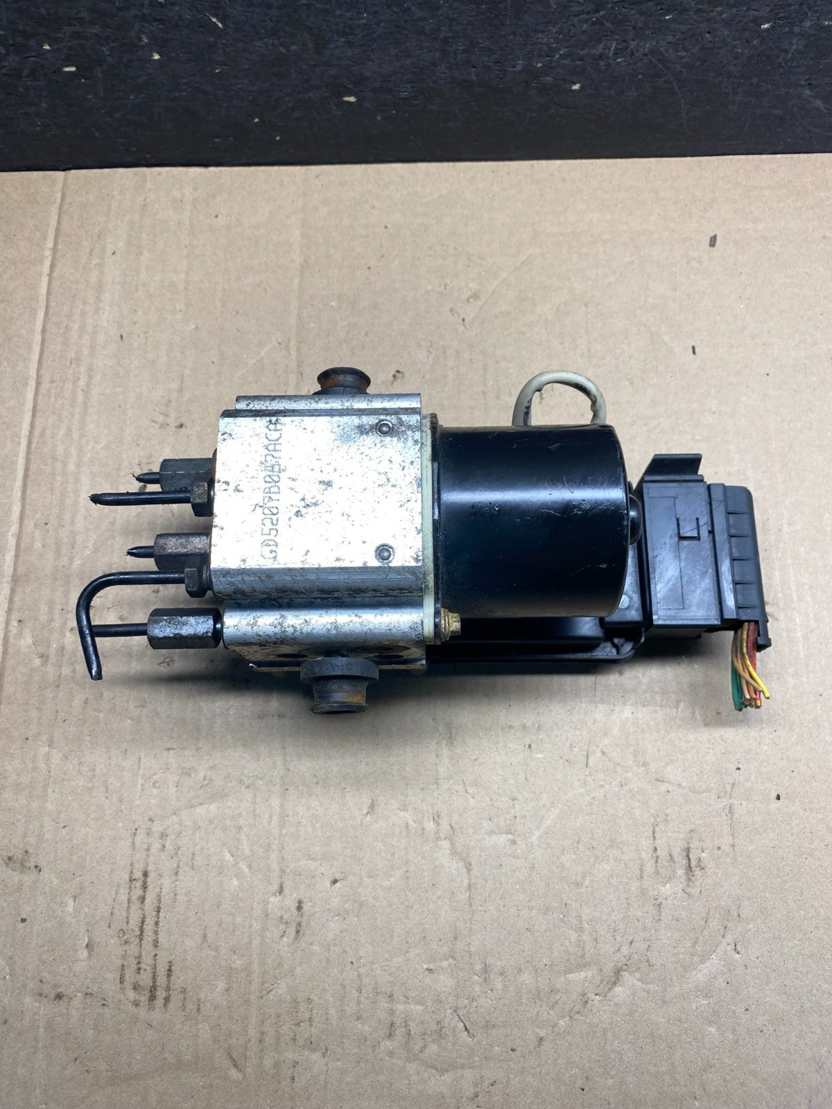 2006 2007 Ford E250 E350 Econoline Anti-Lock ABS Antilock Brake Pump AG3637 DG1