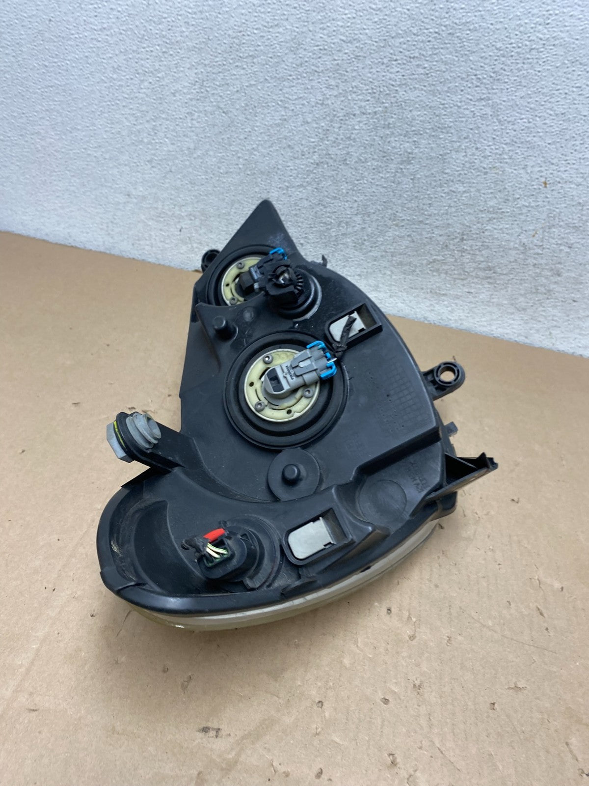 2007 to 2010 Chrysler Sebring Left Driver LH Side Headlight AG6743 DW8