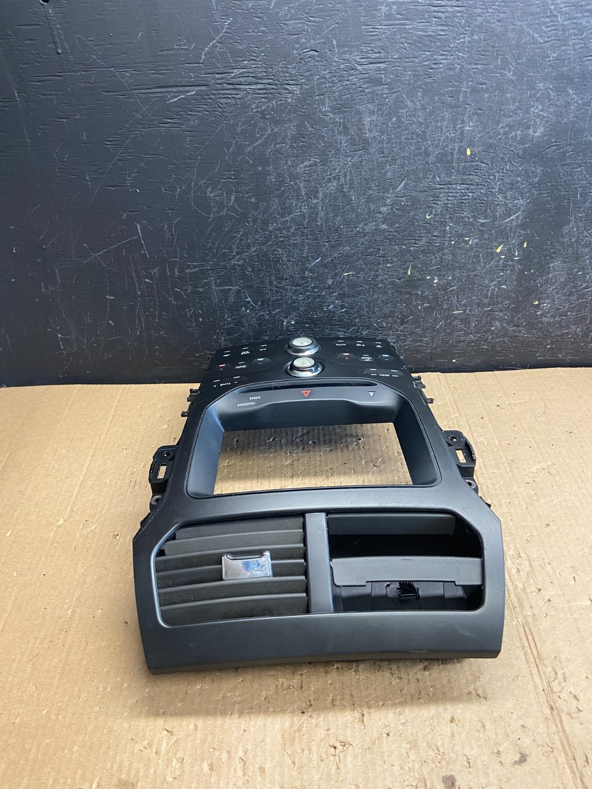 2011 to 2014 Ford Explorer Radio Climate Control Trim Bezel Panel ae4178 DG3