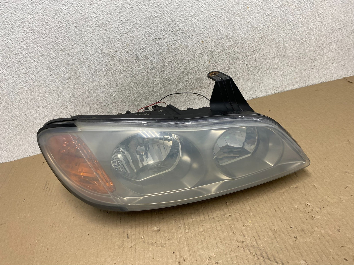 2002 to 2004 Infiniti I35 Hid Xenon Right Passenger Side Headlight AE9631 DW0