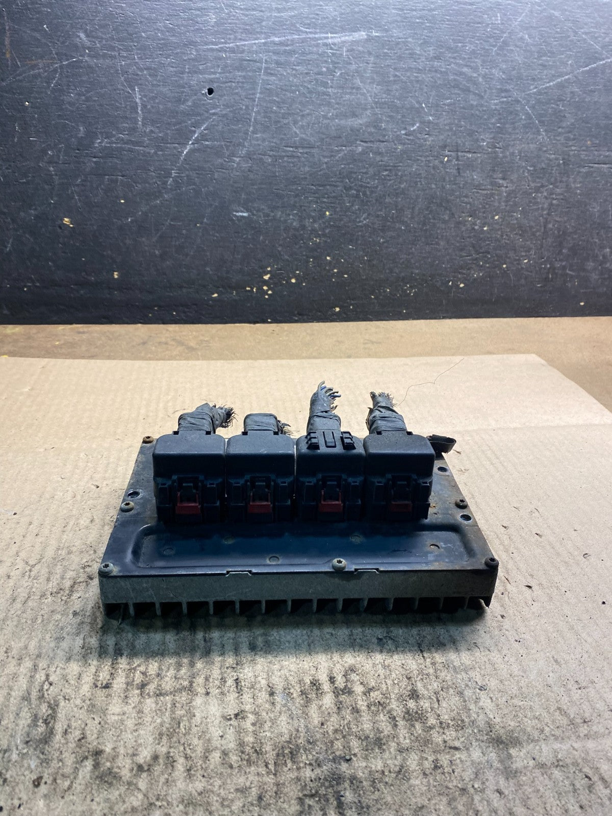 2005 Chrysler Pacifica Engine Control ECU ECM EBX Module Z4675 DG1