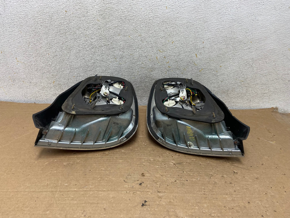 2004 2005 Hyundai XG350 XG Left+Right Tail Lights AH8960 LK6