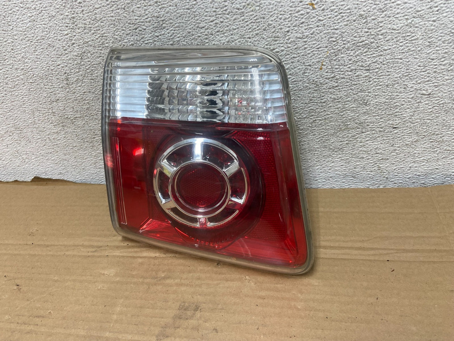 2007 to 2012 GMC Acadia Left Driver Lh Side Tail Light Inner AG8873 DW2