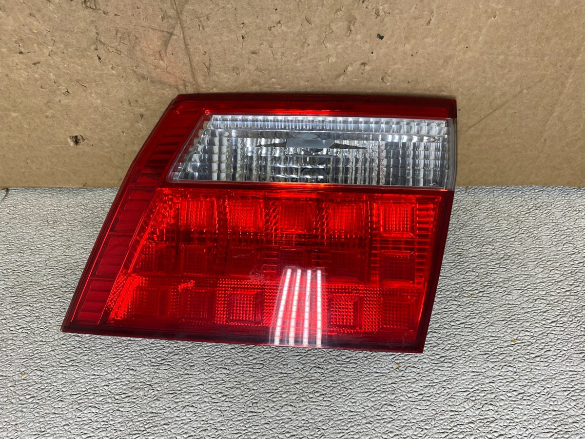 2005 2006 2007 Honda Odyssey Inner Right Passenger RH Tail Light V0309 DW0
