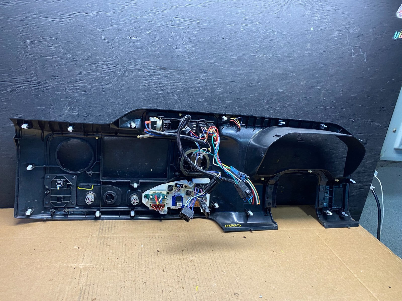 2009 - 2014 Ford E150 E250 Gauge Speedometer Cluster Radio Bezel Trim N2963 DG3