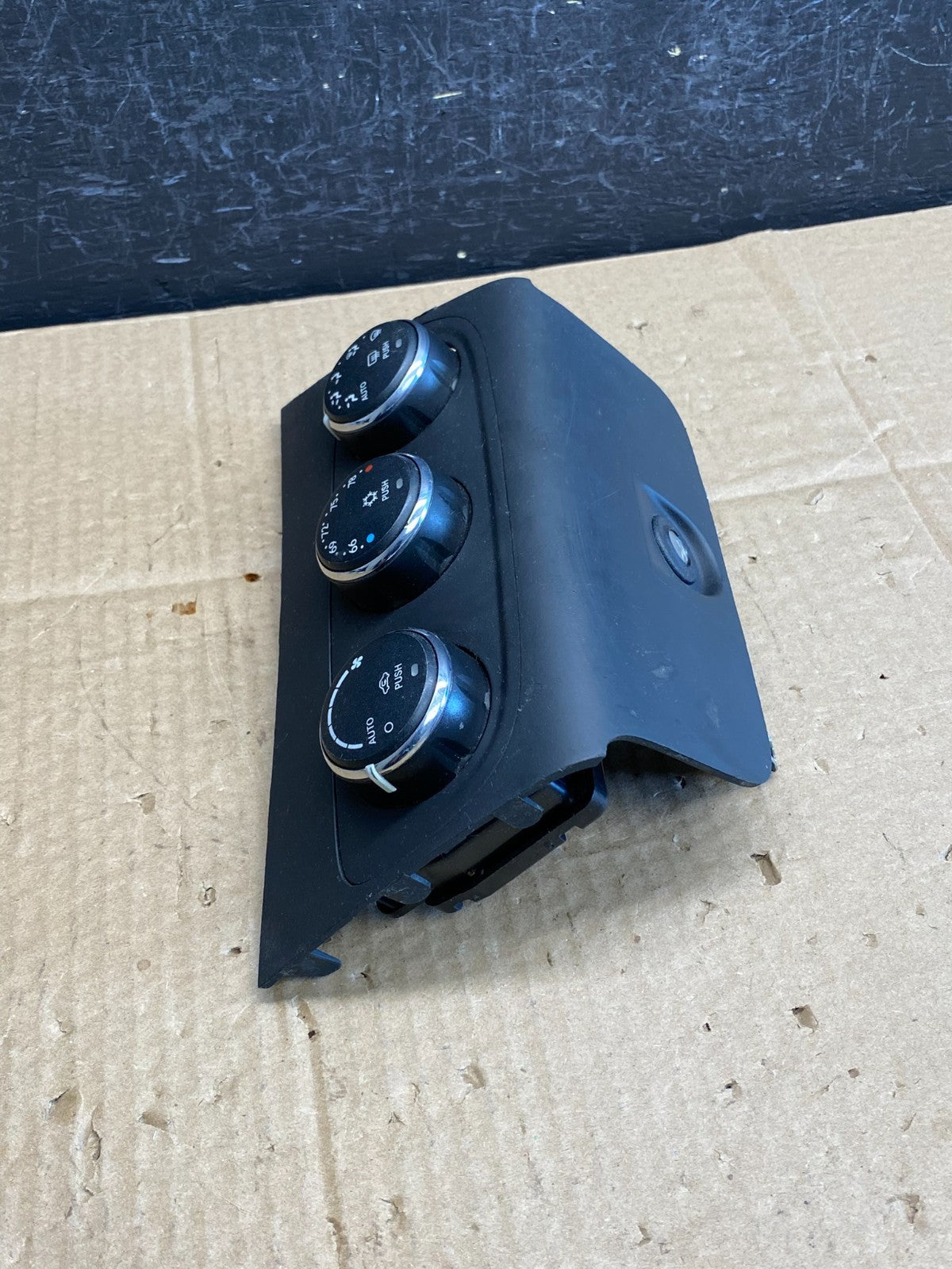2011-2014 Chrysler 200 Heater AC Climate Switch Temperature Control ac9484 DG1