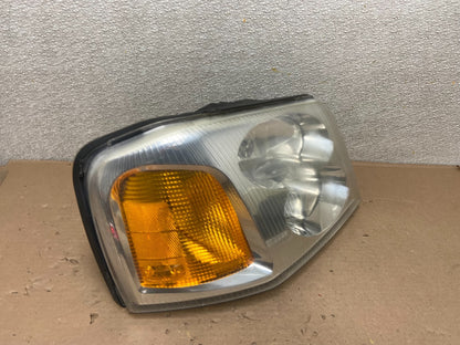 2002 to 2009 Gmc Envoy Right Passenger RH Side Headlight Halogen AB0134 DW2