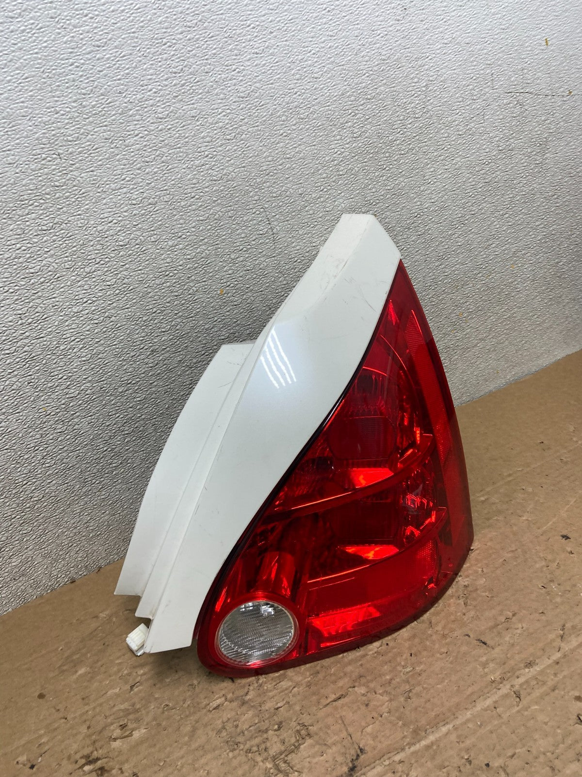 2004 2005 2006 2007 2008 Nissan Maxima Right Passenger Tail Light Oem AB4944 LK2