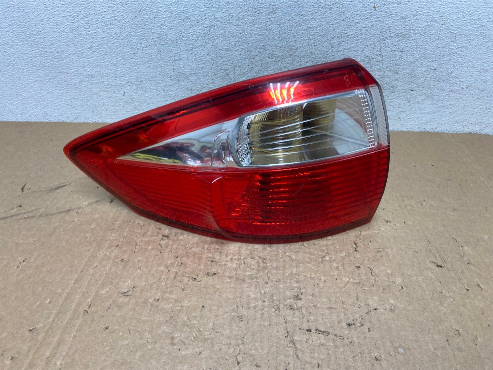 2013 to 2016 Ford C-Max Left Driver Side Tail light AG1220 LK0