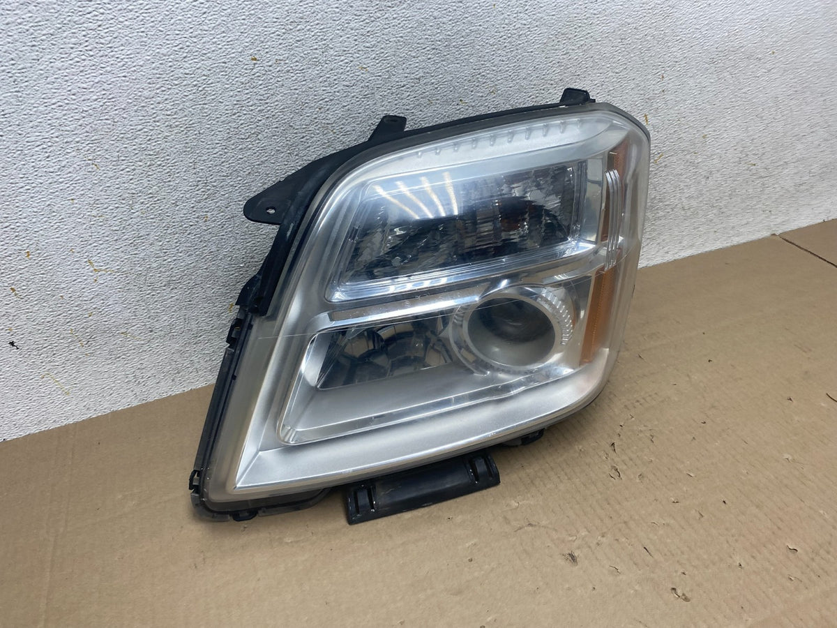 2010 to 2015 GMC Terrain Halogen Left Driver Lh Side Headlight AI2150 DW2