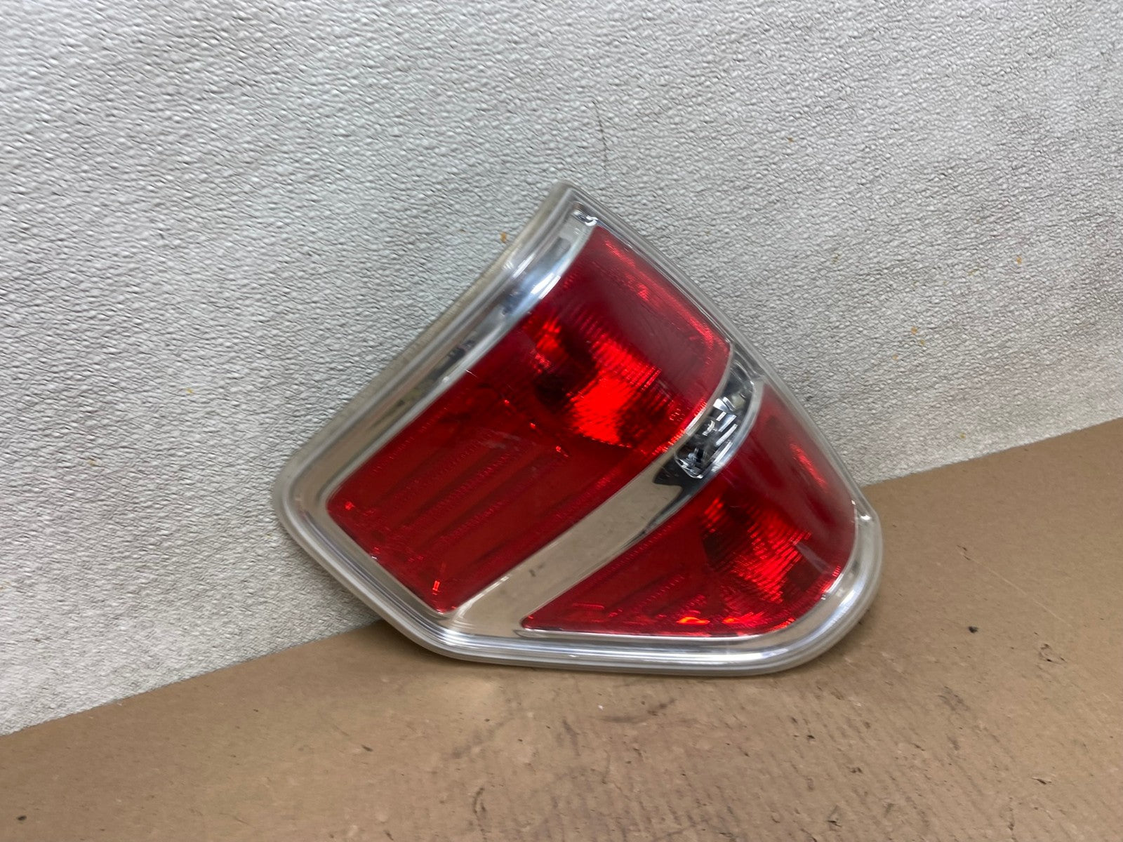 2009 to 2014 Ford F150 F-150 Left Driver LH Side Tail Light OEM AB6051 LK2
