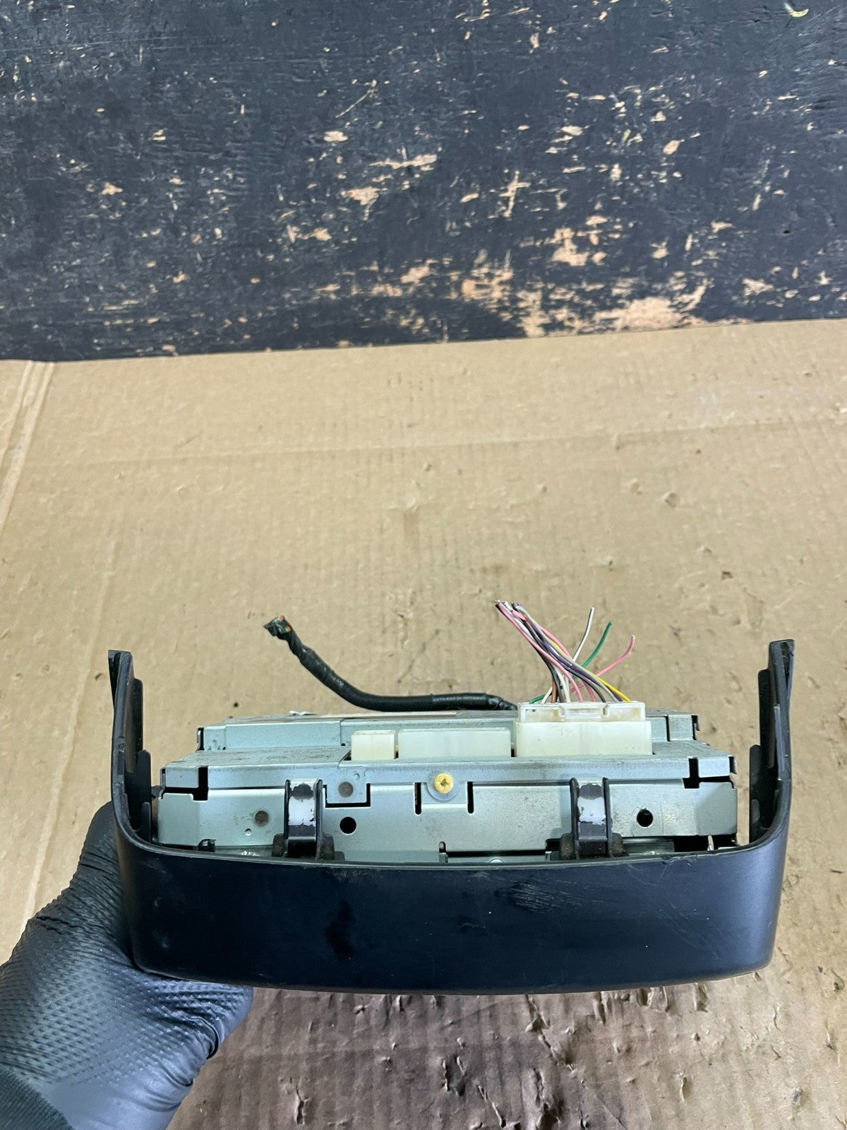 2004 to 2005 Toyota Prius Radio Stereo Receiver Screen Display OEM AB31178