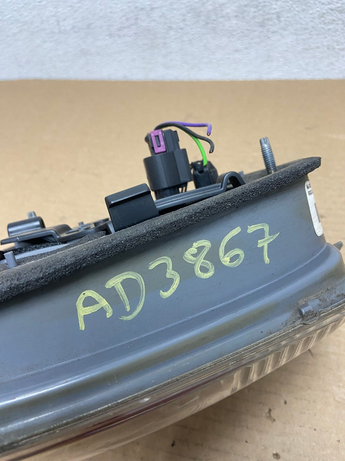 2007 to 2012 GMC Acadia Right Passenger Rh Hatch Tail Light Inner AD3867 LK6
