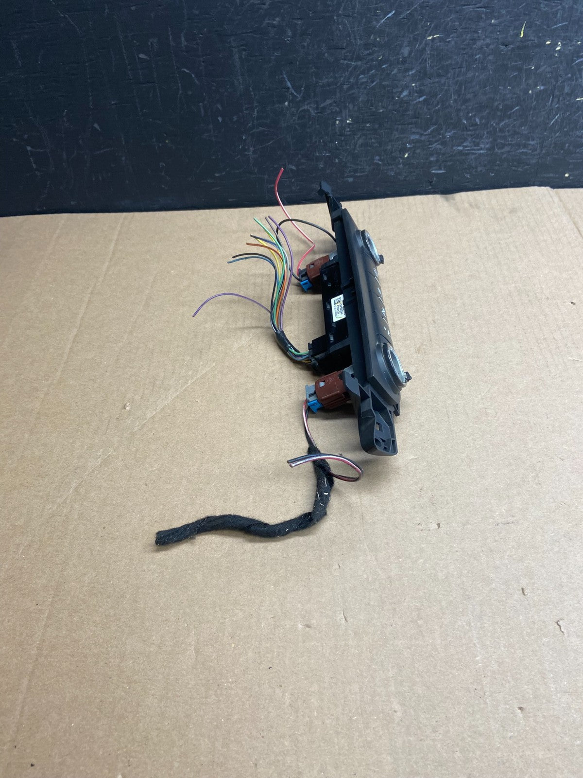 2007 - 2014 Chevrolet Tahoe Yukon Pedal Traction Control Switch AE4368 DG1