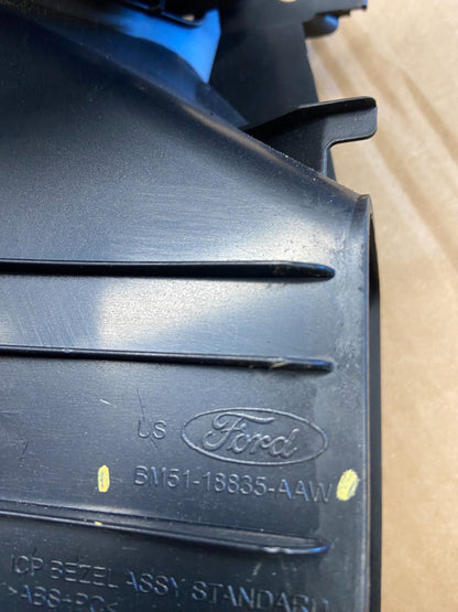 2012 to 2014 Ford Focus Radio Control Panel Trim w/ Bezel AD2039 DG5