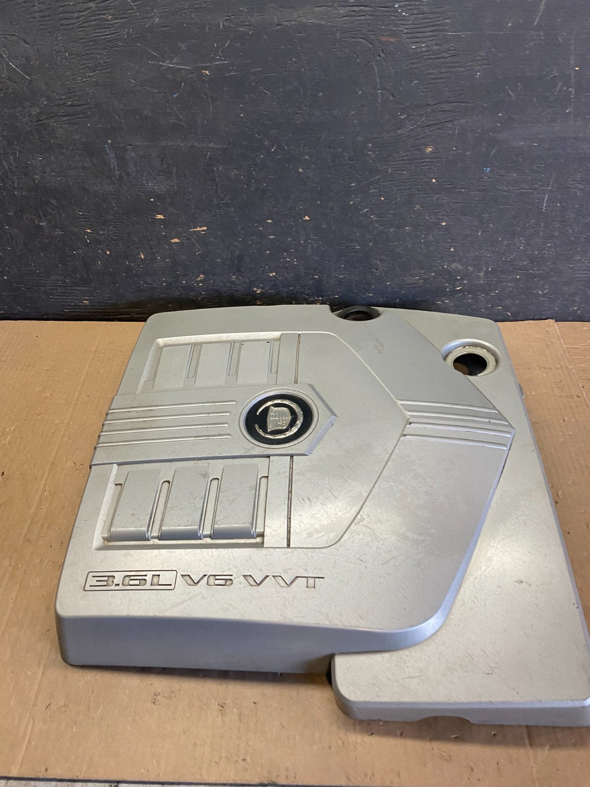 2004 to 2007  Cadillac CTS 2.8L Plastic Engine Cover Shield OEM Q5820 DG3