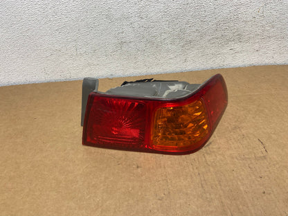 2000 to 2001 Toyota Camry Right Passenger Rh Tail Light AD5419 LK0